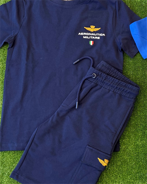 COMPLETO T-SHIRT + SHORTS FELPA