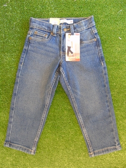 JEANS LOOS TAPER